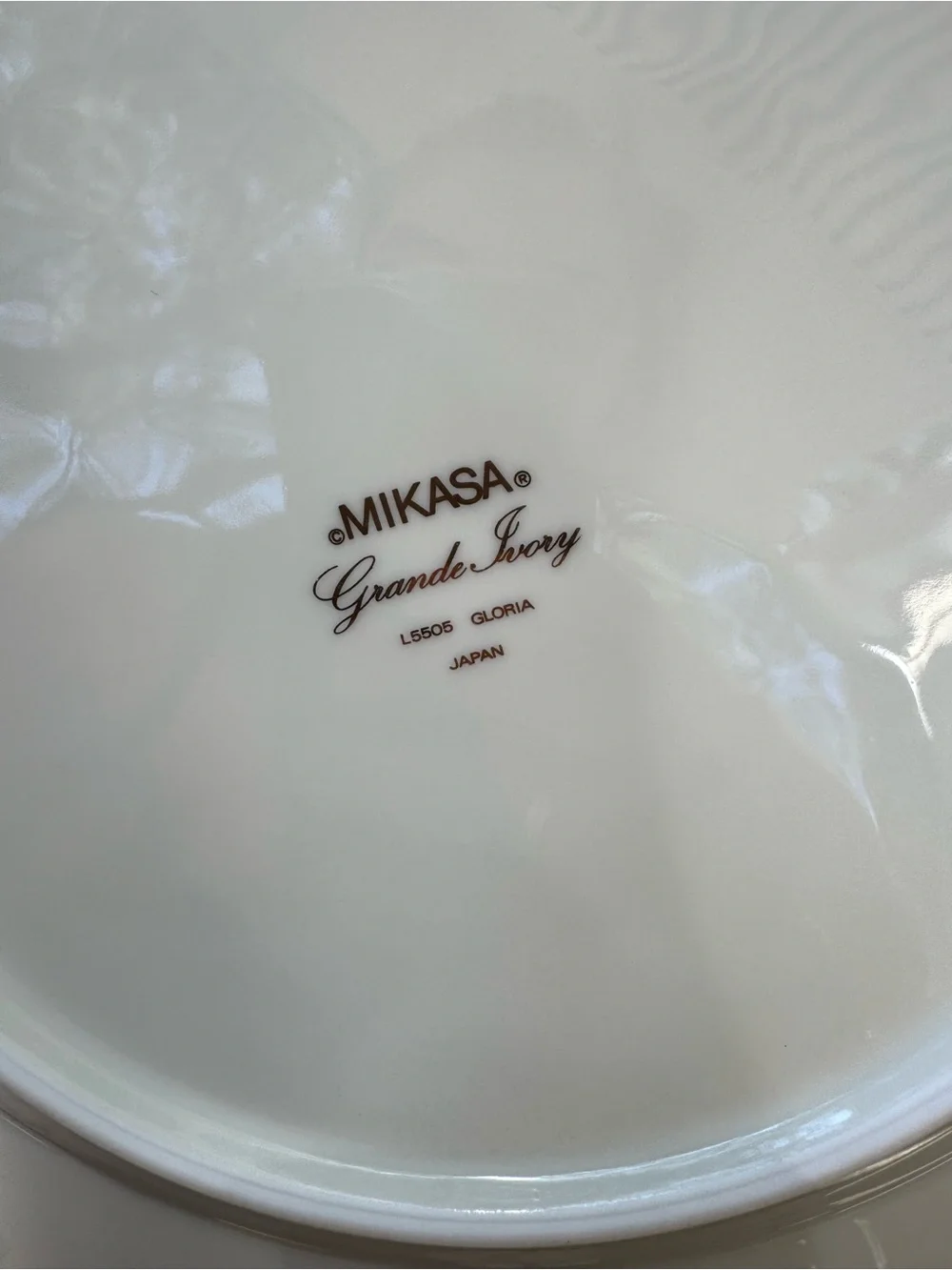 Set of 2 Mikasa Classic Floral Gold-Rimmed Dinner Plate - White and Gold